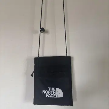 THE NORTH FACE 블랙 사코슈