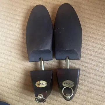 TRICKER'S 슈트리 사이즈 8