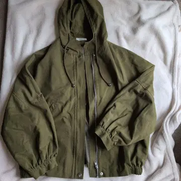 FREAK'S STORE 후드 부착 자켓 올리브