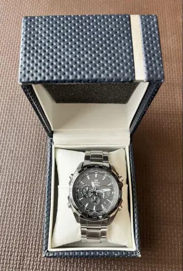 EDIFICE 솔라 전파 시계 EQW-T610 시계 부품 포함