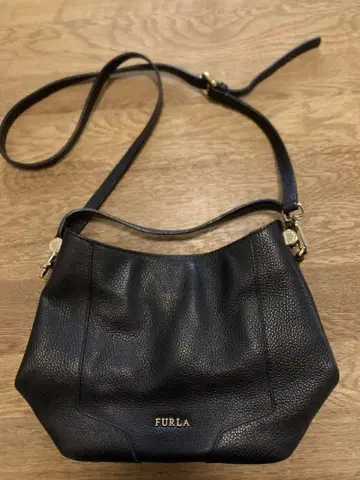 FURLA 블랙 숄더백