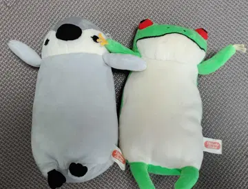 펭귄과 개구리 봉제 인형