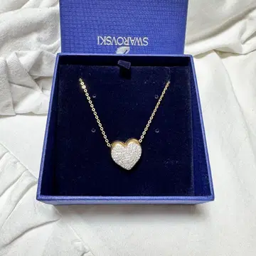 SWAROVSKI 하트 모티브 목걸이 펜던트