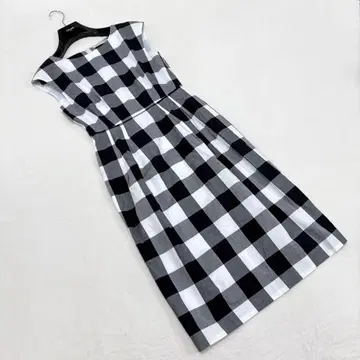 스트로베리 필드 깅엄 체크 타이트 프렌치 슬리브 원피스