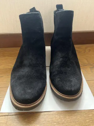 블랙 스웨이드 사이드 고어 부츠