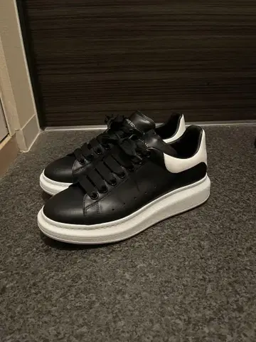 Alexander McQueen 스니커즈 화이트 블랙