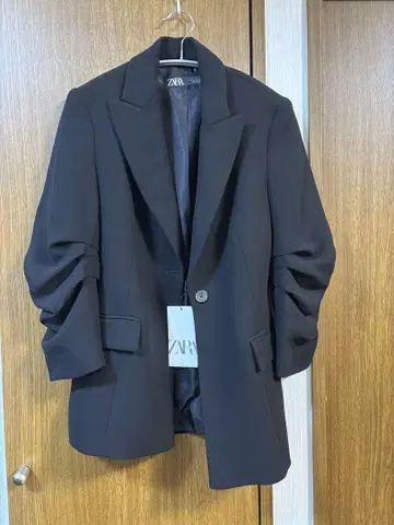 ZARA 블랙 테일러드 자켓 XS