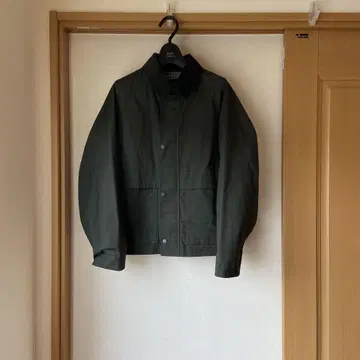 새상품급 Uniqlo 유틸리티 숏 블루종 점퍼 S 유니클로
