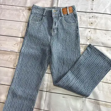 라이트 블루 부츠컷 데님