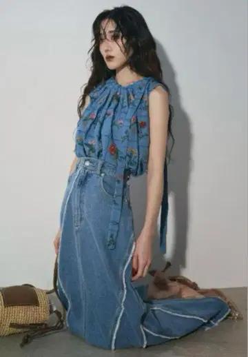 Andrea&Co 라인 프린지 데님 스커트 플라워 프린트 상의