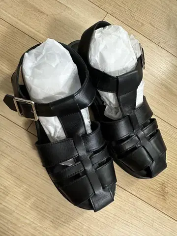 유나이티드 애로우즈 구르카 샌들 37