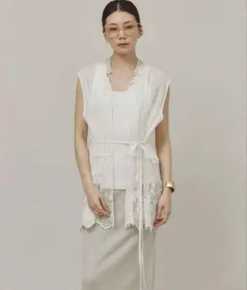 새상품급 캘런솔로지 오간 비쥬 블라우스