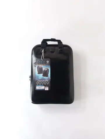 미사용 새상품 보관품 방수 백팩 두께 12cm