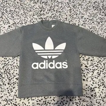 HYKE x 아디다스 맨투맨 하이크 아디다스 콜라보 트레이닝복