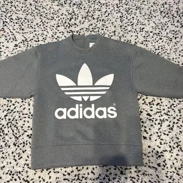 HYKE x 아디다스 맨투맨 하이크 아디다스 콜라보 트레이닝복