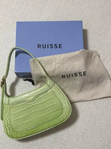 RUISSE 라이트 그린 숄더백 [ 새상품급 ]