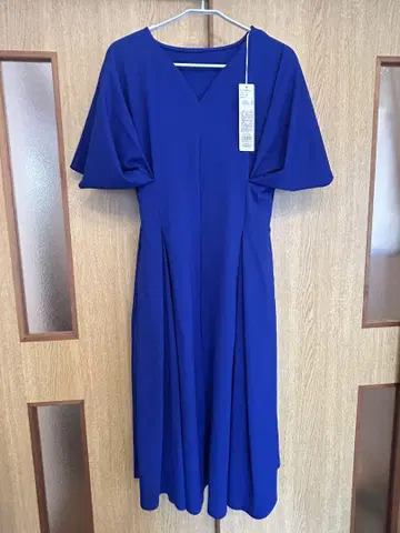 Pinup closet 드리미 슬리브 원피스 CINEMATIQ