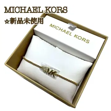 [새상품] 마이클코어스 팔찌 골드 체인 하트 파베 MK 로고