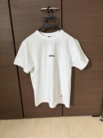 볼러홀릭 화이트 T셔츠 프린트 로고 반팔