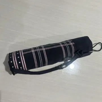 네이비 체크 무늬 접이식 우산
