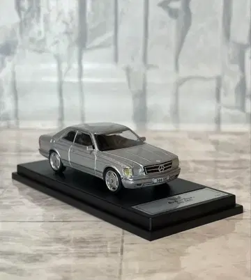 벤츠 500SEC 1/64 미니카 받침대 포함 DCT