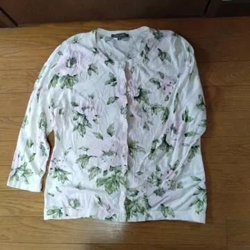 LAURA ASHLEY [로라 애슐리] 플라워 프린트 가디건
