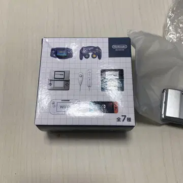 닌텐도 뮤지엄 한정판 DS 키링