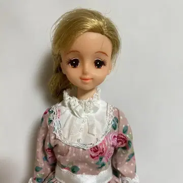 타카라 제니 옷, 신발, 스탠드 포함