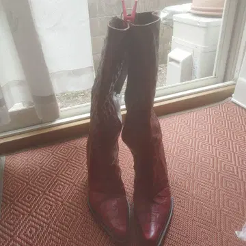 빨간색 크로커다일 롱 부츠