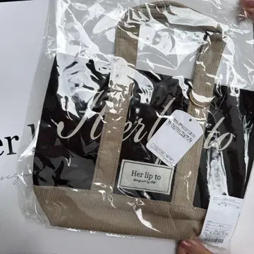 Herlipto 미니 토트 블랙 루미네 신주쿠 한정판