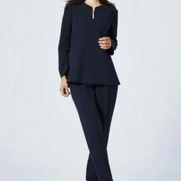 새상품급 플라스테 모조 진주 페플럼 블라우스 셋업 네이비 S