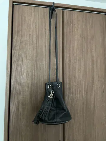 journal standard 소가죽 블랙 숄더백
