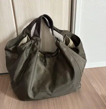 새상품급 CAMPER/캠퍼 발데모사 대용량 토트백