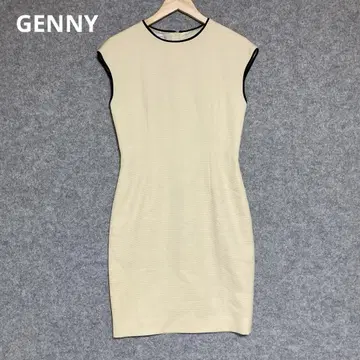 GENNY 슬리브리스 타이트 원피스 베이지