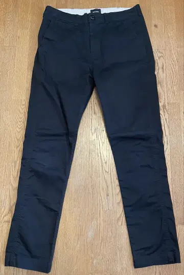 Beams 스트레치 테이퍼드 치노
