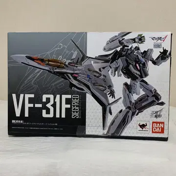 미개봉 DX 초합금 VF-31F 지크프리드 (메사 펠트기)