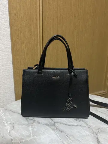 에네스베 숄더백