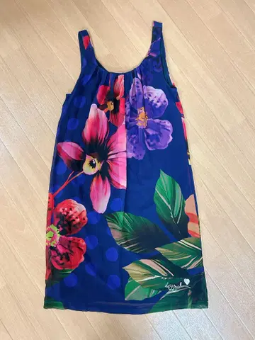 Desigual 플라워 프린트 슬리브리스 원피스 데시구알