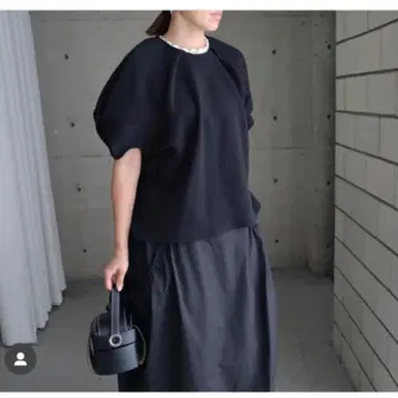 eLLa selectshop STORY 콜라보 스캘럽 카라 상의 블랙