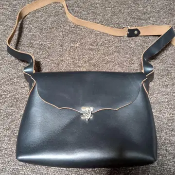 페르난도 가죽 Horizontal I PAD Latch Pouch