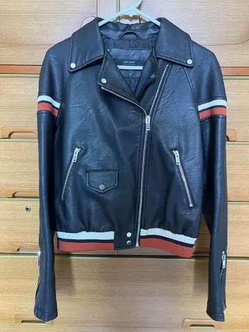 ZARA 블랙 가죽 라이더 자켓