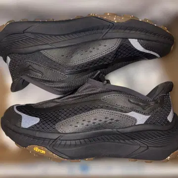 HOKA PROJECT TRANSPORT 1162850-CRBN 27.0