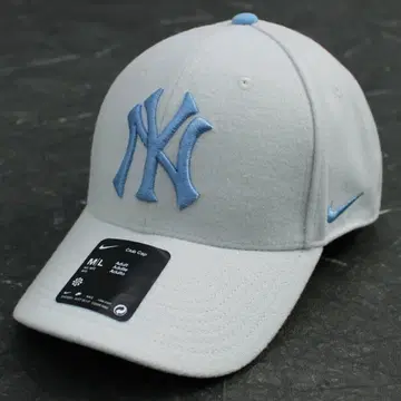 해외 모델 NIKE MLB NY CAP 양키스 캡 거의 화이트