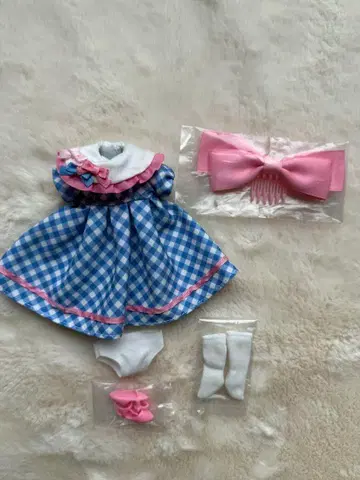 미사용 새상품 네오 브라이스 도리 데이즈 위크엔드 아웃핏