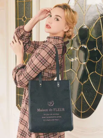 Maison de FLEUR / 자카드 스퀘어 토트백