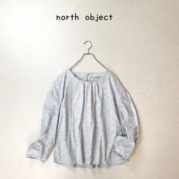 north object de petit 조식 디자인 블라우스