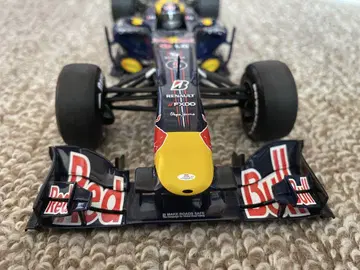F1 레드불 르노 RB6 1/18 베텔