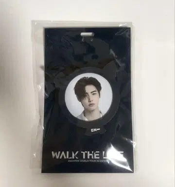 [ 미개봉 새상품 ] walk the line 성훈 캔뱃지 키링