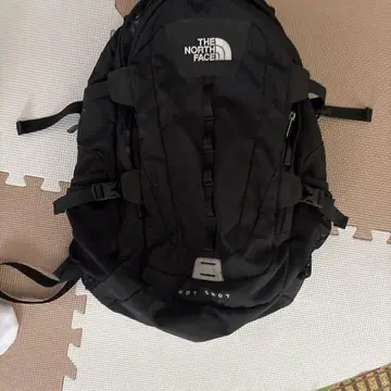 THE NORTH FACE HOT SHOT 블랙 백팩
