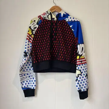 [ 새상품급 ] adidas 코믹스 스타일 크롭 후드티